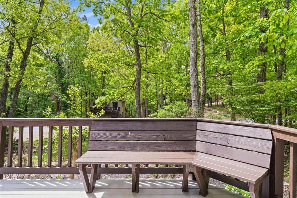 The Gingerbread House: 4 Bedroom Chalet, W/ Sunroom/Deck, Sleeps 12, Modern Amenities McGaheysville Экстерьер фото